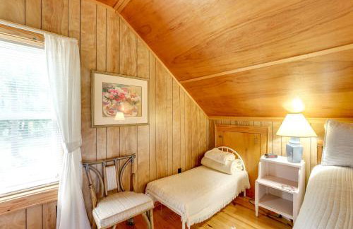 Spacious Riverfront Cottage with Dock in Green Pond! - Foto 20