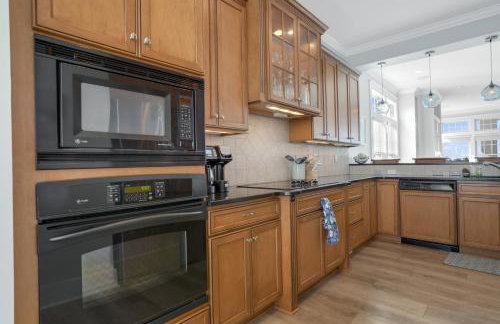 The Blue Pearl - Luxurious beachfront living with community pool! - Foto 16