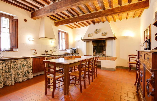 Belvilla by OYO Lavish Farmhouse With Fireplace - Foto 9