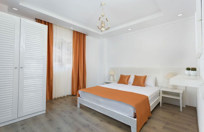 Kybele Suits - Photo 19