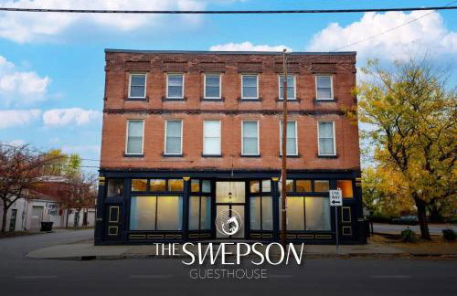 Swepson Guesthouse KING Sleep42 15BR 10BA 22Beds - Foto 1