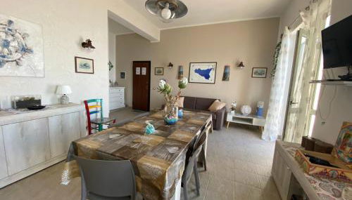 Villa GLORIA intero alloggio sulla spiaggia 8 posti letto 15 minuti da Palermo e 35 da Cefalu - Foto 3