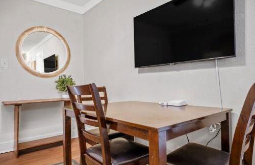 The Flats on Florida St - Super Comfy 2-Bedroom Apartments - Foto 9