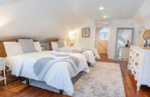 Pelican Hideaway - Charming Home & Entire Backyard - Foto 21