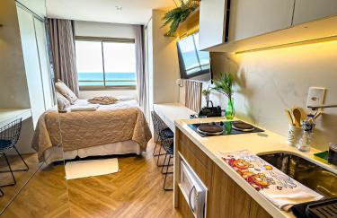 Studio Lindo e Finamente Decorado com Vista Mar - Foto 14