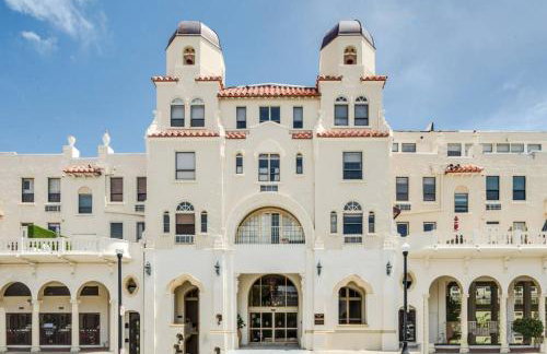 Hemingway Suites at Palm Beach Hotel Island - Photo 24