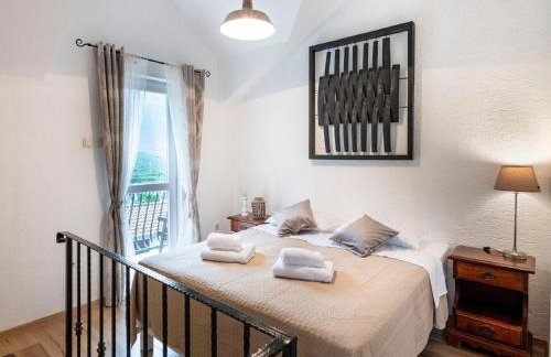 Stone House Lola - Two Bedroom Holiday Home - Photo 27