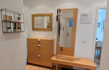 Chemnitz Saxonia HomeDeLuxe Hochwertige 50qm 2-Zimmer-Ferienwohnung mit privaten Kfz Parkplatz Stellplatz mit MWSt-Rechnung mit XXL Hülsta Bett & Etagenbett mit InternetFlatrate - Ideal für Familien, Paare, Kulturinteressierte & Geschäftsreisende! - Foto 11