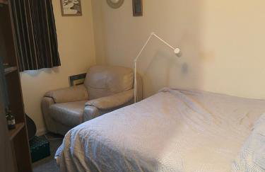 Stylish Home With Full Amenities - Photo 22