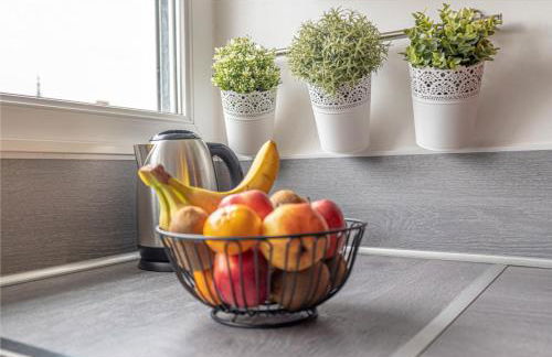 Le Cocon de la Cathédrale - Hypercentre Evreux - Jungle Chic - Vue sur l'Iton et Cathédrale - Foto 19