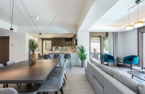 Lagoon Seaside Villa, Sumptuous Retreat,By ThinkVilla - Photo 27