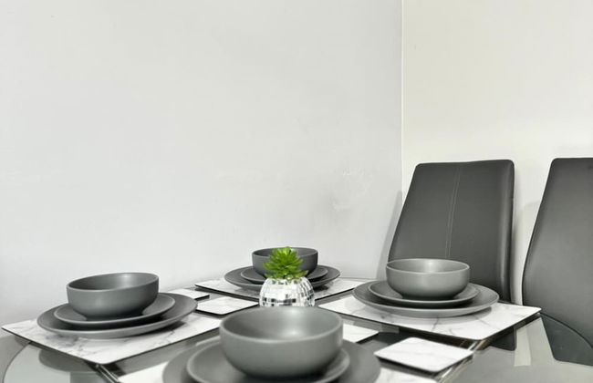 2br-sleeps4-citycentre-parking-rooftop - Foto 27