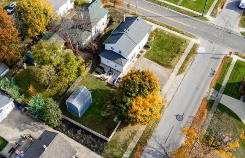 Spacious 4 Bedroom Sleeps 10 with Sauna and Hot Tub - Foto 60