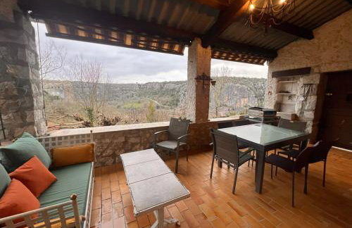 Maison à Balazuc, terrasse avec vue sur l'Ardèche - Photo 1
