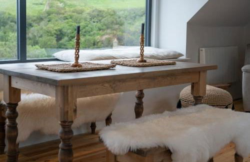 Cliff-top Cottage on Coast Path w/Panoramic Views - Photo 14
