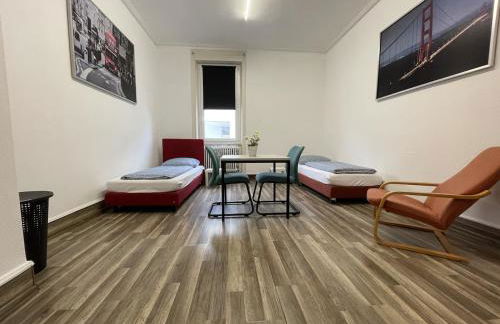 Geräumige 160 qm Wohnung für 9-11 Personen in der Stadtmitte - Foto 13