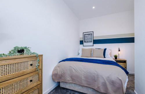 Spacious 2-Bedroom House near Wakefield Centre and Train Station with Free Parking, Ideal for Contractors & Long Stays - NordStay - Foto 4