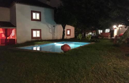 Lisbon Cozy House w/Garden and Pool - Foto 28