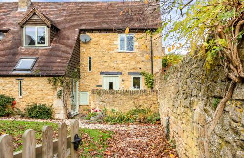 Granary Cottage - Luxury Barn Conversion - Photo 37