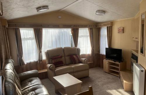 Poppy at Oakdene Forest Park - Foto 2