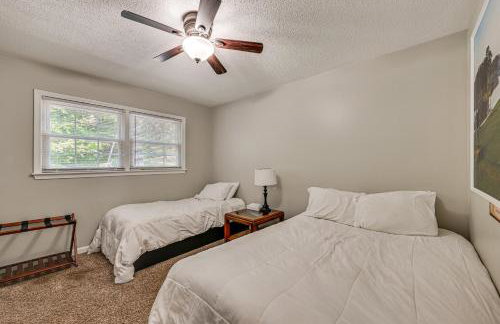 Golf Course Views and Games Galore - Vine Grove Gem! - Foto 25