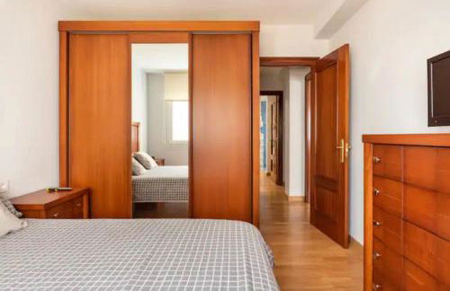 VillaCoto - Piso acogedor y amplio con Wifi a un paseo de la playa - Foto 13