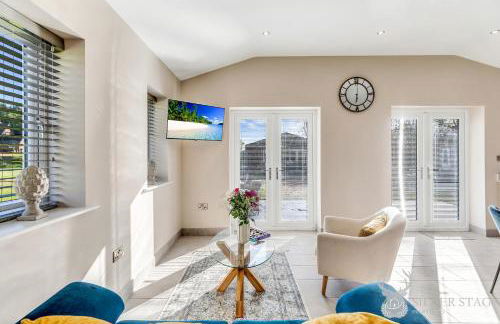 Charming 2 Bedroom Limestone Lodge Perfect for Families - Foto 23