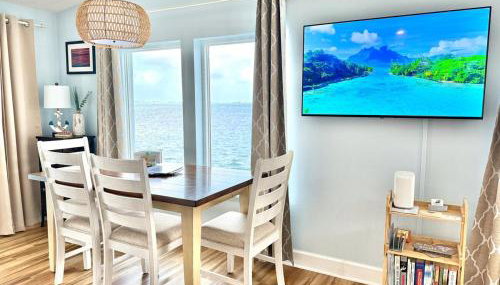 Oceanview Retreat with Private Seawall - Foto 2