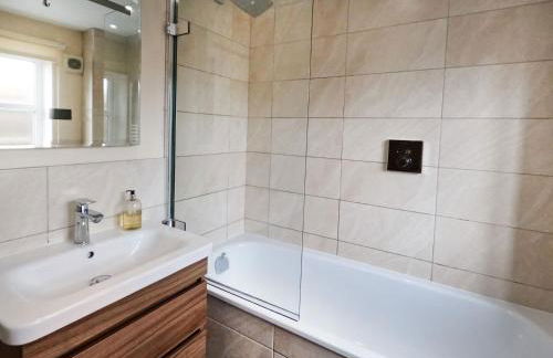 Relaxing townhouse in the heart of Bridport - Foto 28