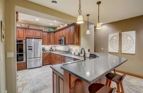 Silver Lake Estate - Private Beach - Hot Tub - Arcades - Foto 29