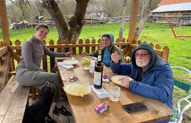 Room in Guest Room - Cozy Rural Retreat in Roşia Montana - Photo 17