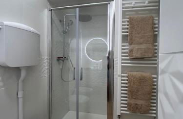 V&C HOME RENTAL SPECIALIST Appartamenti fronte Lago Maggiore - Foto 21