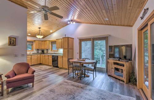 Charming Thompsonville Home with On-Site River! - Foto 4