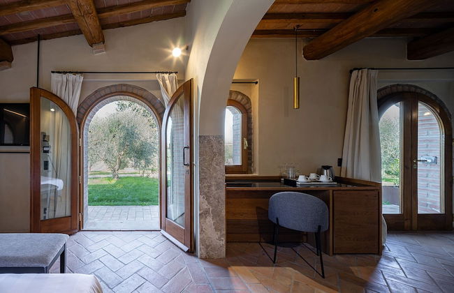 Mormoraia - Photo 34