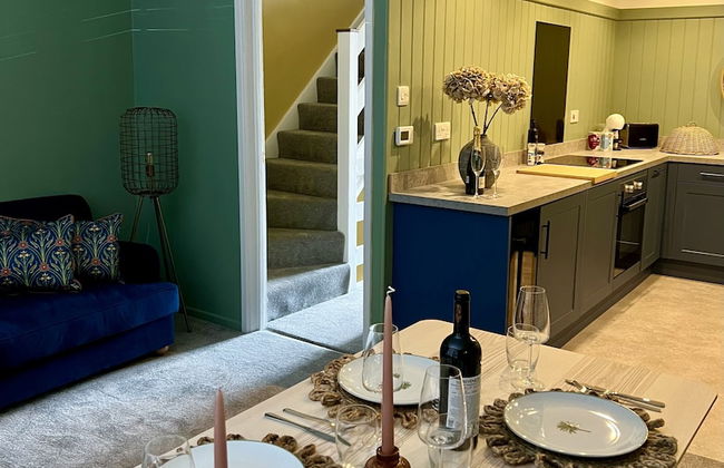 Outstanding 3 Bedroom Townhouse in Hertford - Foto 32