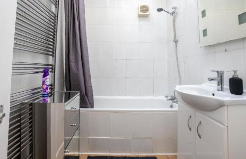 Huge 4 BR, 30s to Tube, 3 Bath & Gym Gear - Foto 12