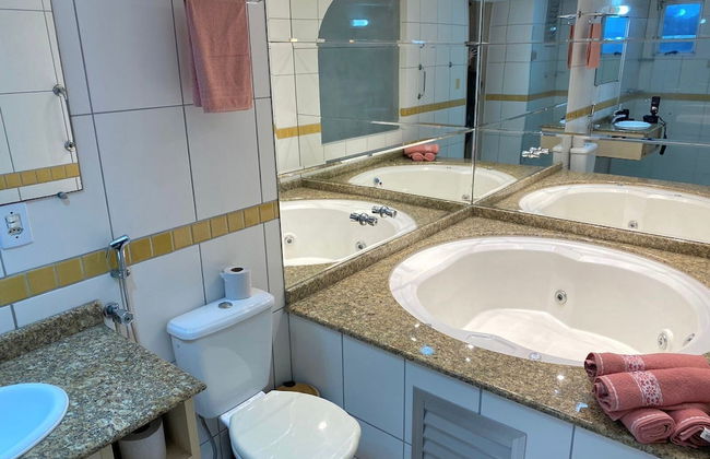 Saint Sebastian Flat 612 - Até 4 pessoas com hidro no centro - Photo 12