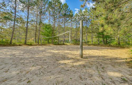 7 Mi to Dwtn - Family Condo in Harbor Springs! - Foto 33