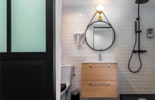 PENTHOUSE Loft 5MIN PALAIS DES FESTIVALS AND BEACH terrace view on castle - Photo 28