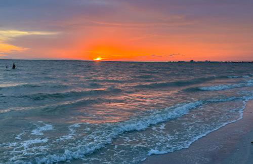 Luxury Beach Condo Located On The Bay In A Tropical Oasis!!! - Foto 63