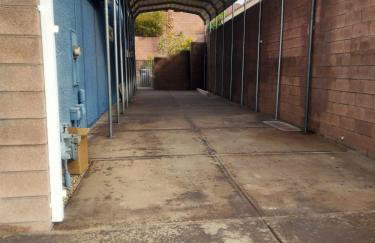 Bold Blue Retreat in Henderson - Foto 14