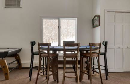 Scenic Catskills Retreat • Pool Hot Tub Game Room Lake Views Mountainview Estate by AvantStay - Foto 53