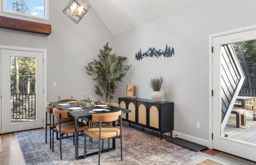 Cozy A-Frame Retreat - Hot Tub, Forest Views - Photo 19