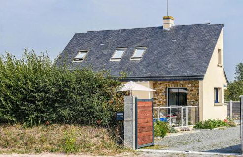 Gorgeous Home In Saint-Germain-Sur-Ay - Foto 15