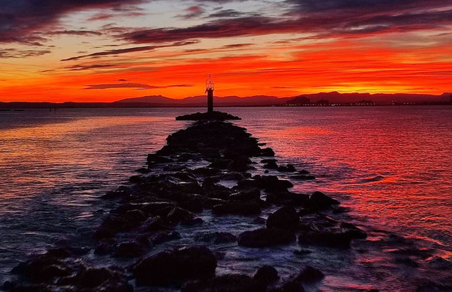 Beautiful Apartment With View - Photo 34