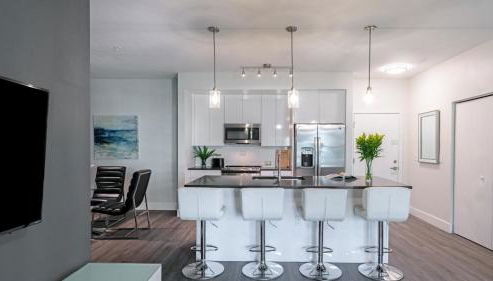 Spacious Resort style 2Bedroom 2Bath Oasis Pool Gym Desert Ridge - Foto 2