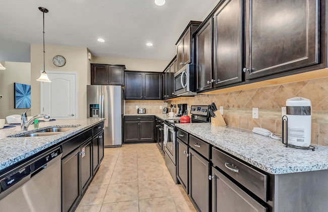 Villa W/ Pool, Movie Theater & Game Roomsleeps 20 - Foto 14