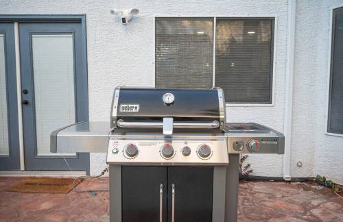 Peaceful Oasis Near Strip & Airport Pool Spa - Foto 12