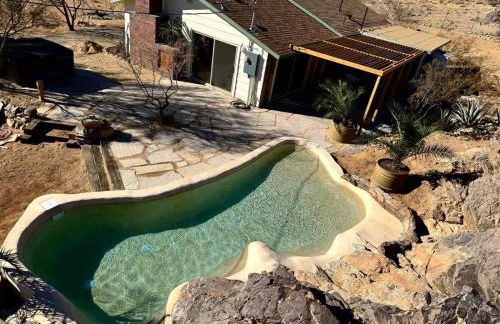 Private Joshua Tree Oasis with Pool & Hot Tub - Foto 3
