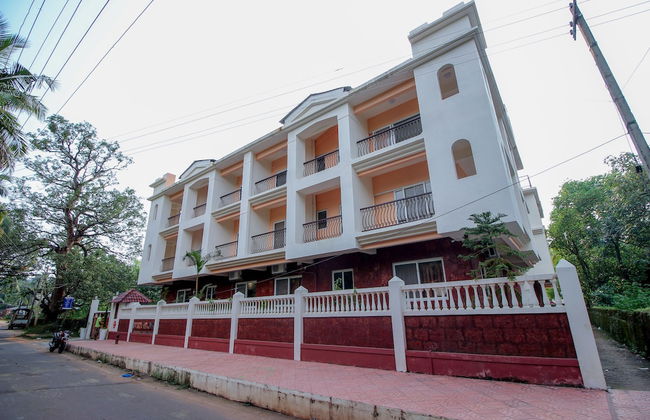 OYO 9792 Home 2BHK Poolside Siolim - Photo 23